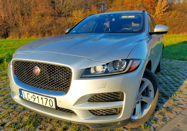 Jaguar F-Pace cena 116700 przebieg: 70000, rok produkcji 2017 z Chełm małe 154